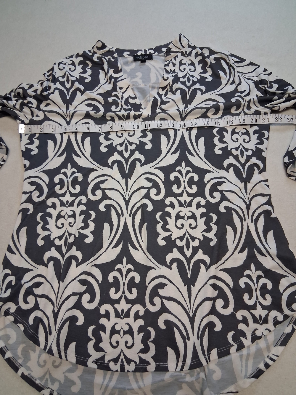 Dark Grey & White Patterned V-Neck Tunic Top - 3/4 Sleeve - Picture 3 of 6